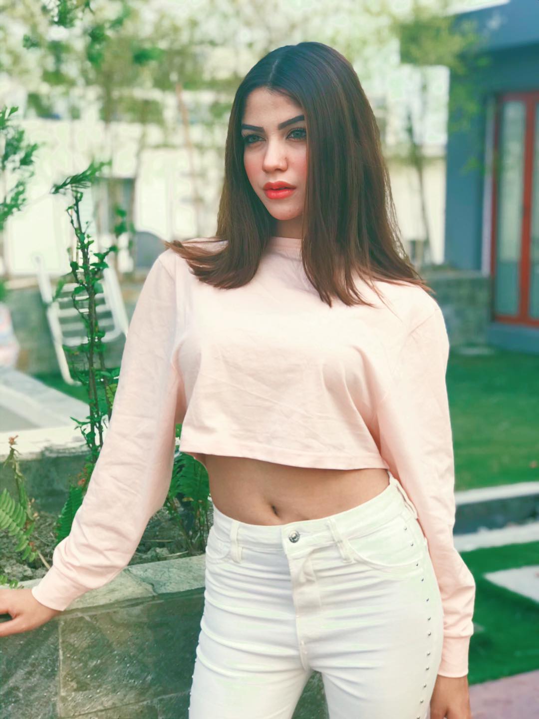 Full sleeve Crop-top