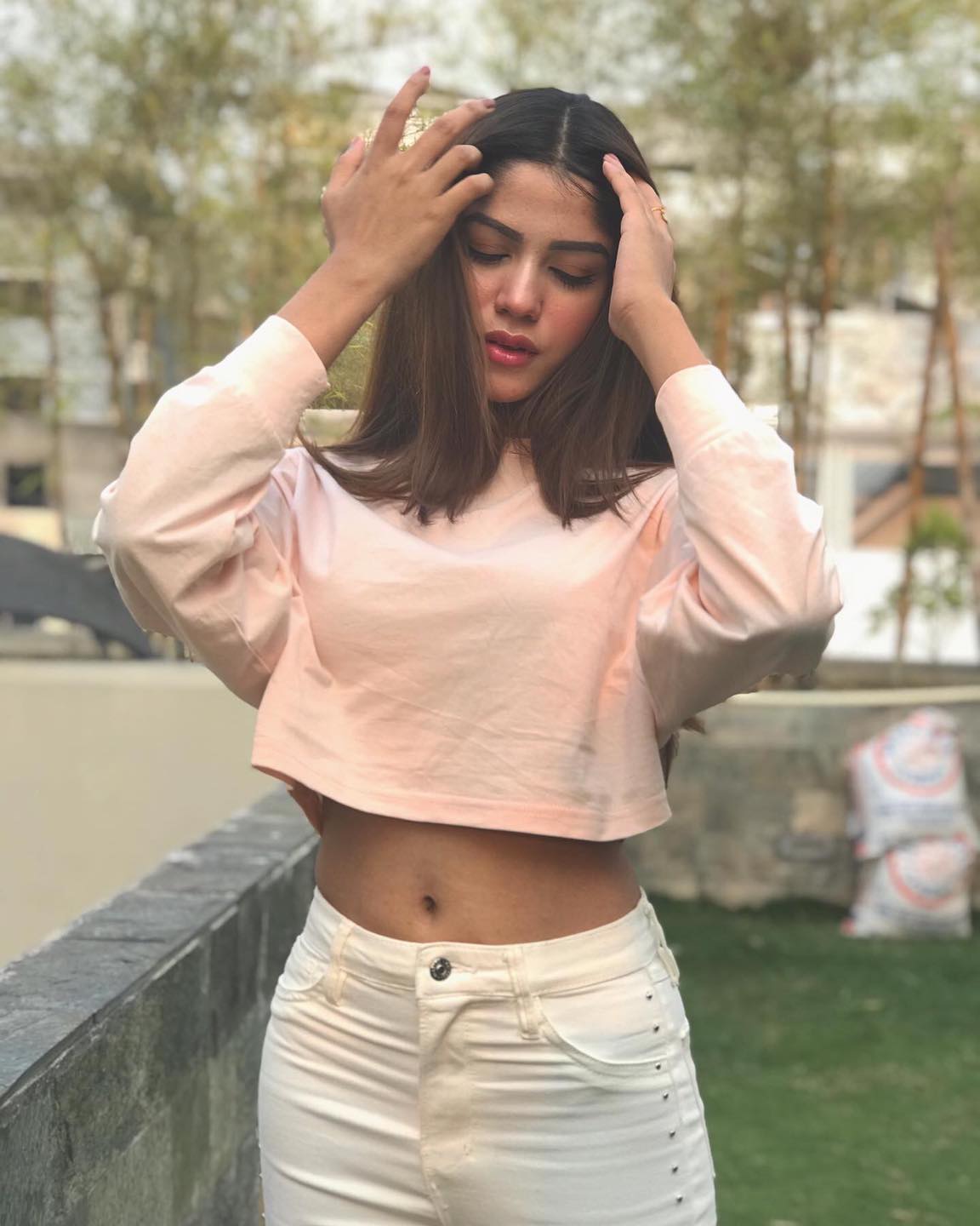Full sleeve Crop-top