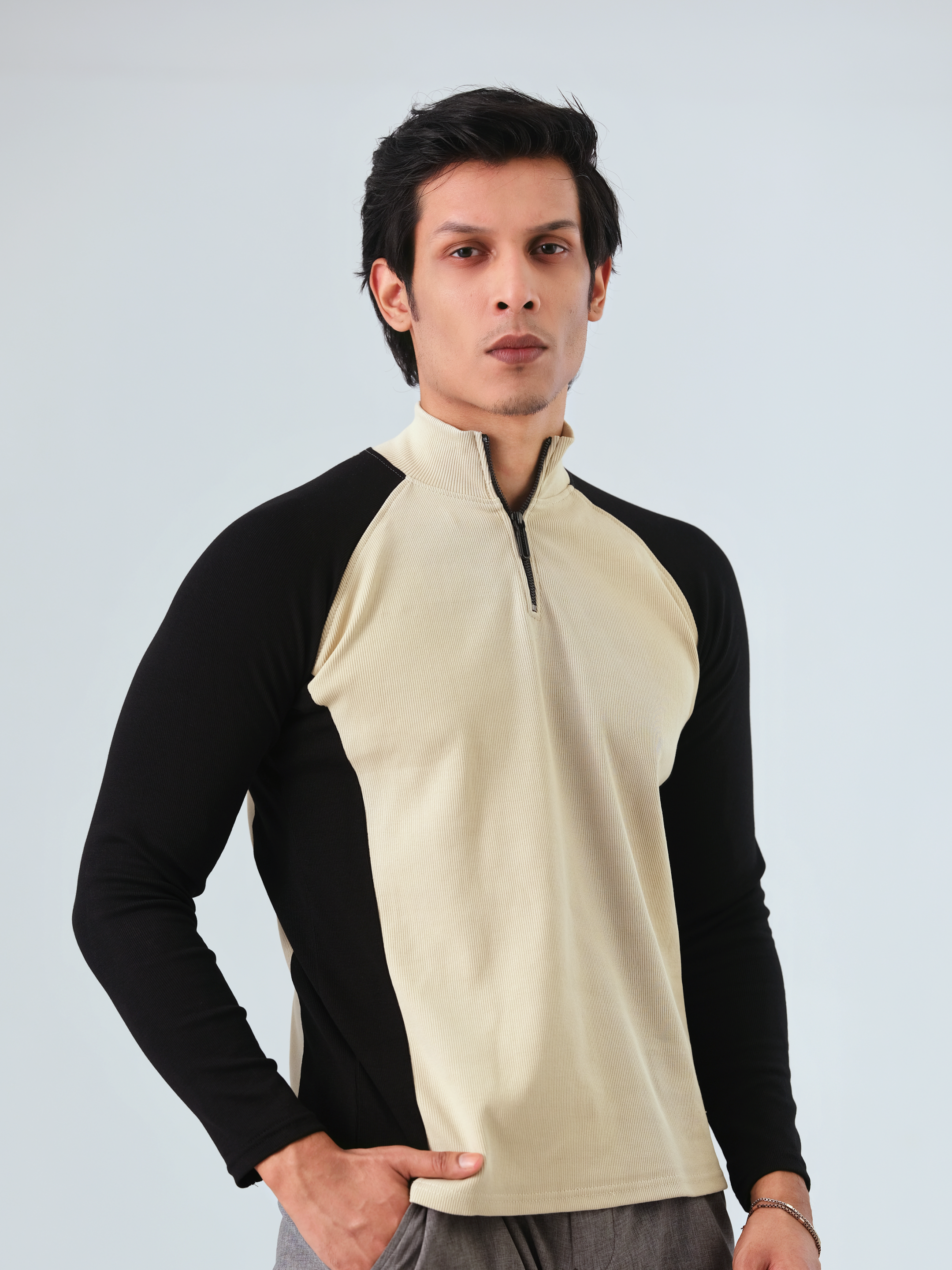 Long Sleeve Raglan | Black Beige