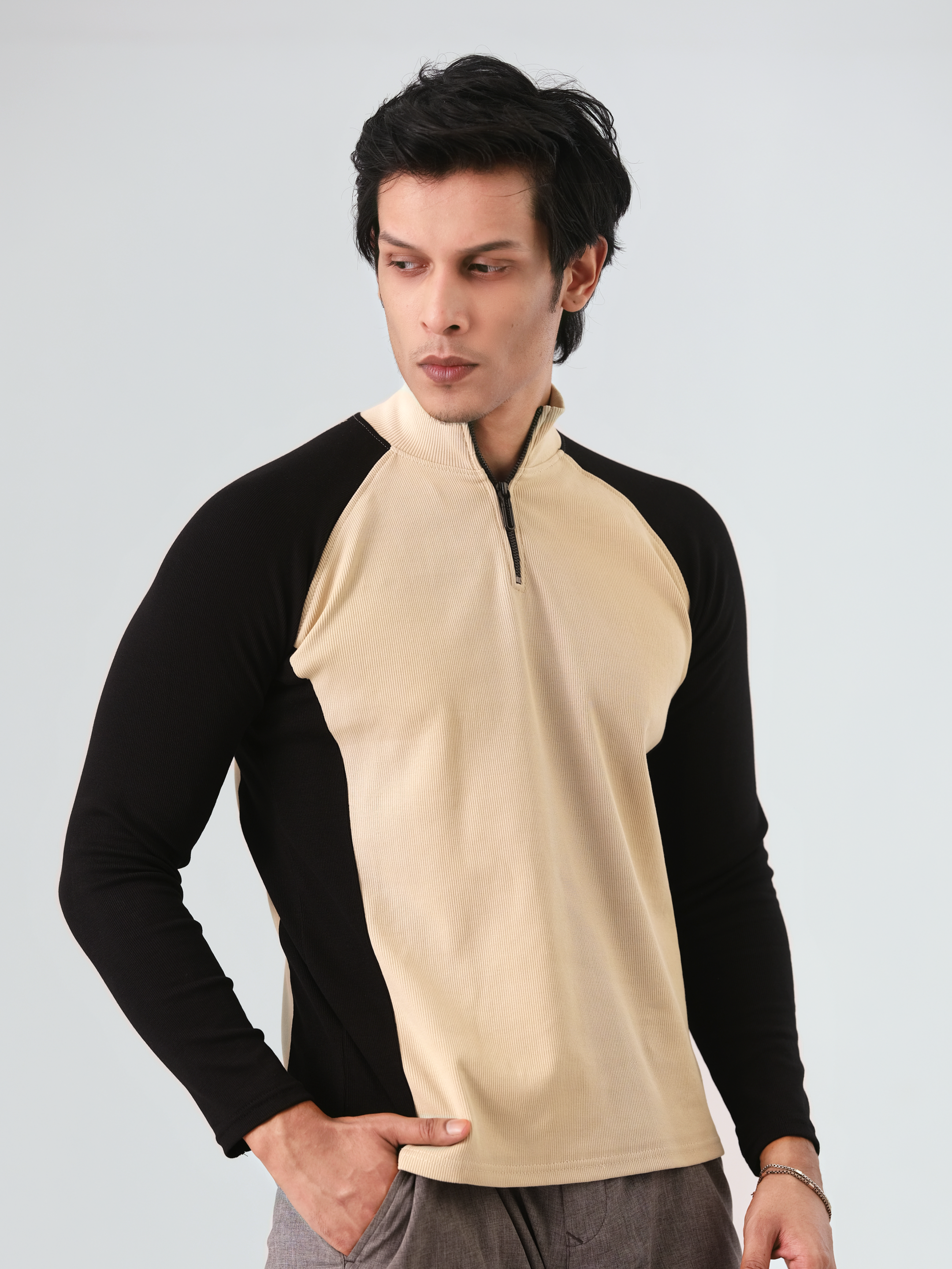 Long Sleeve Raglan | Black Beige