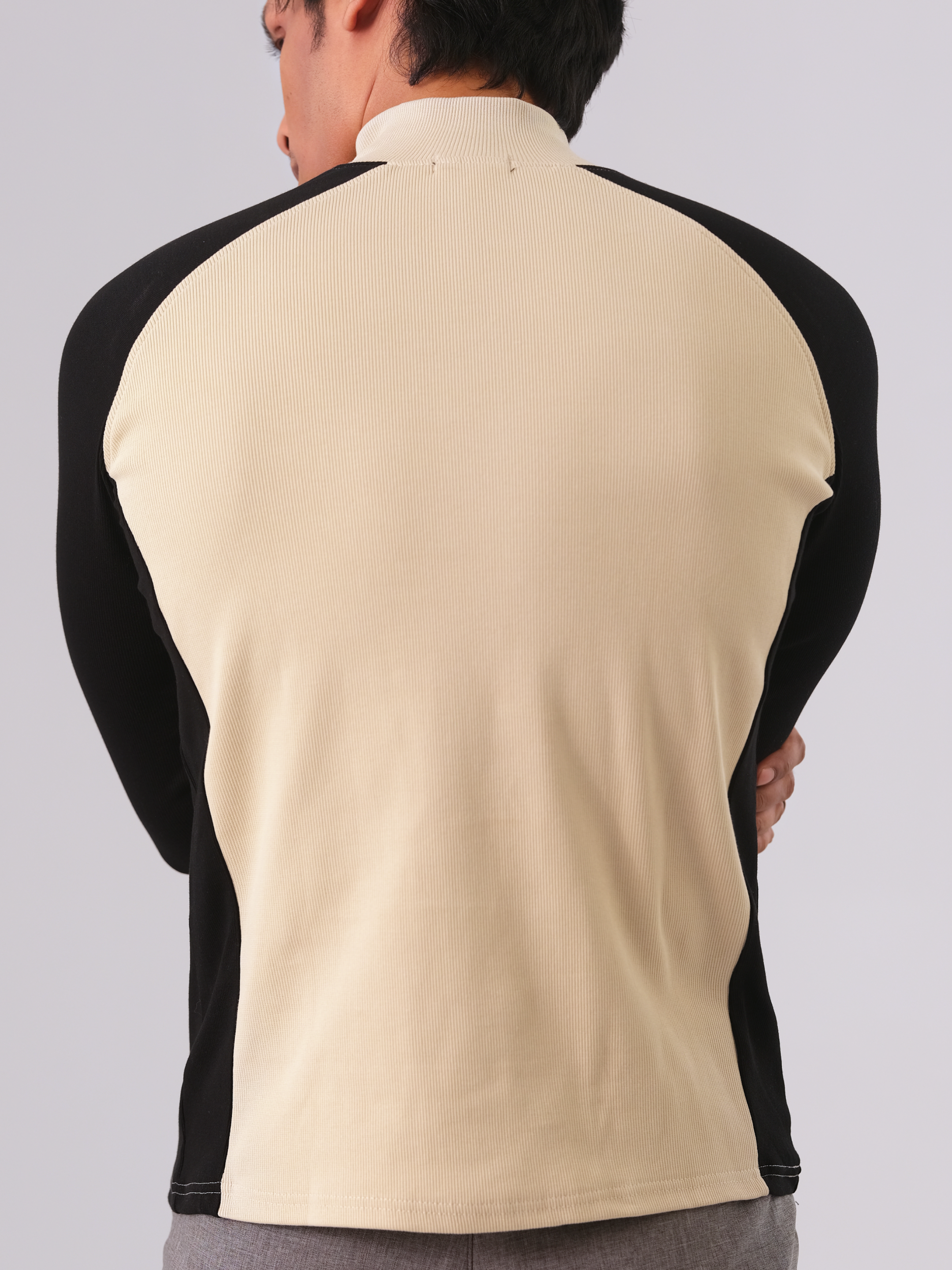 Long Sleeve Raglan | Black Beige