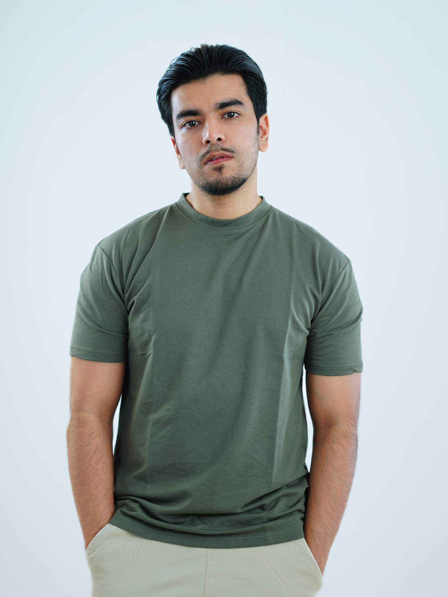 Fitted T-shirt - Olive green