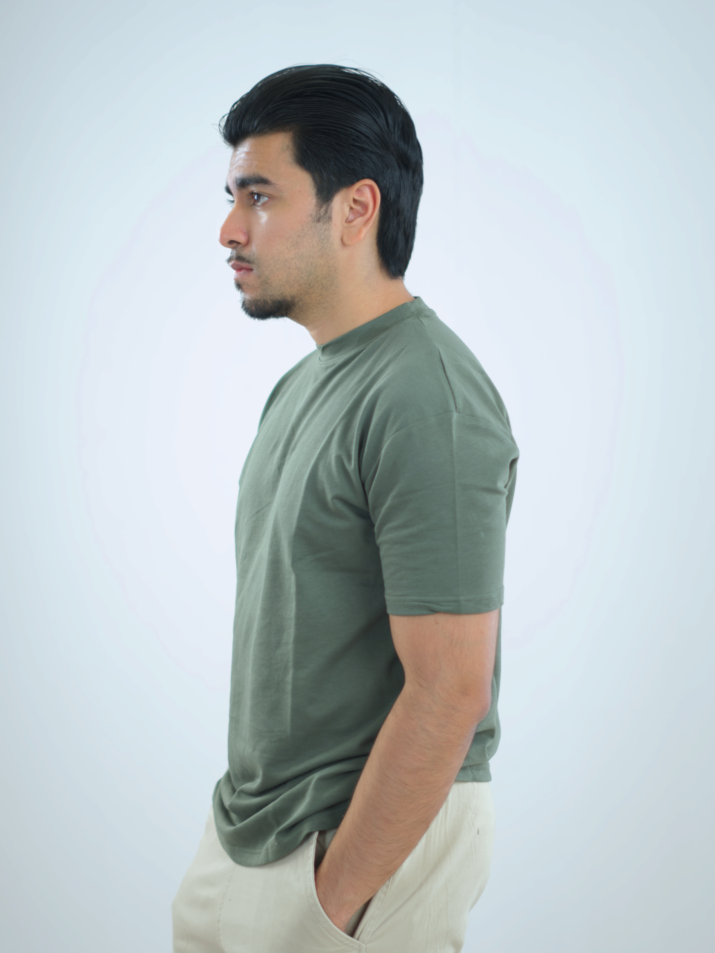 Fitted T-shirt - Olive green